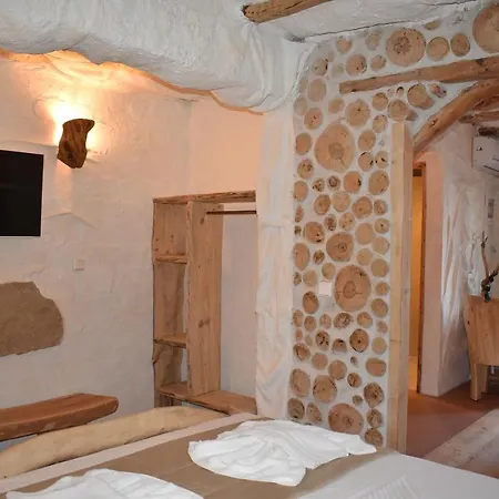 Apartment The Flintstones House *